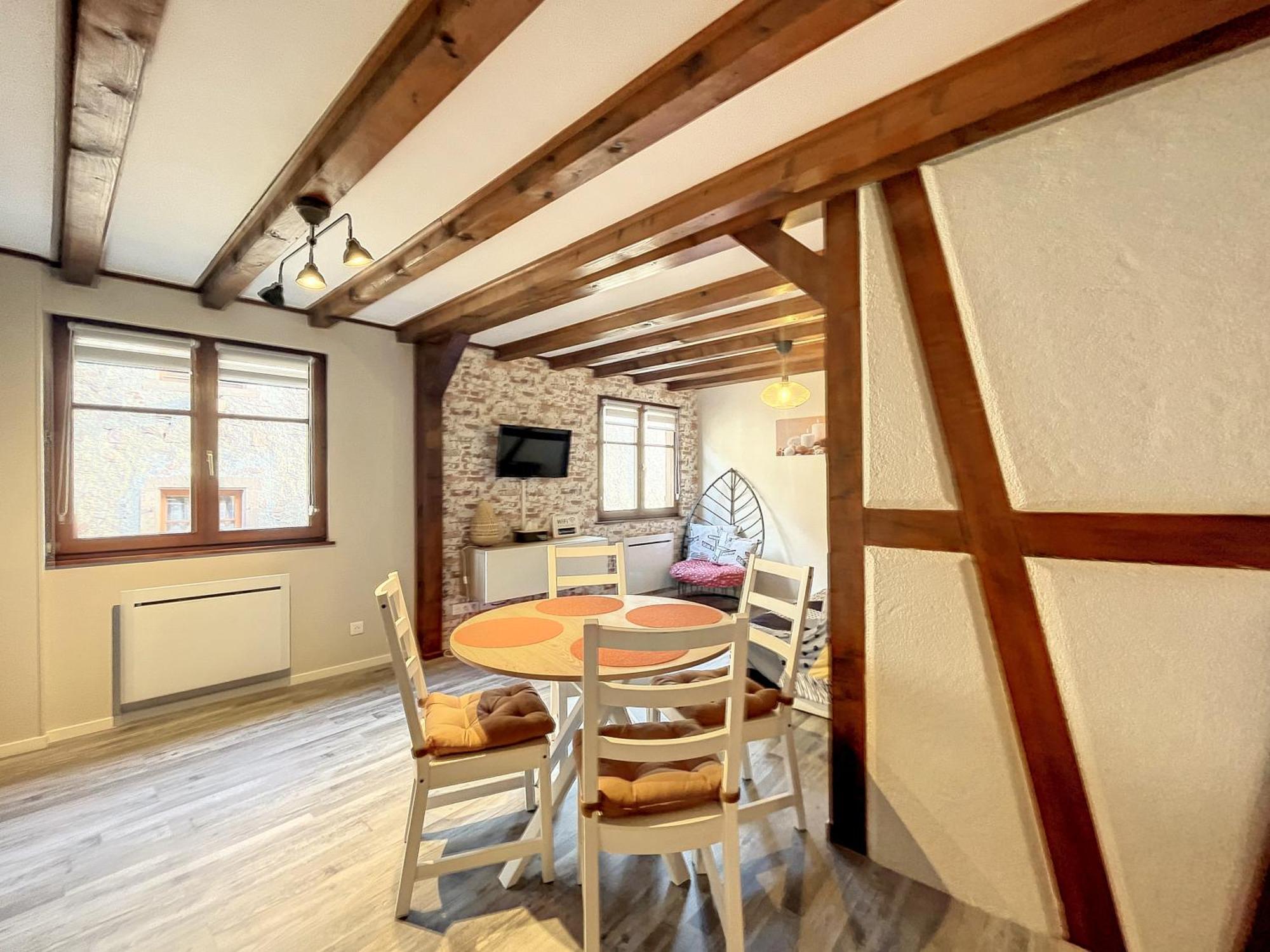 Aux Deux Tours Apartment Риквир Екстериор снимка
