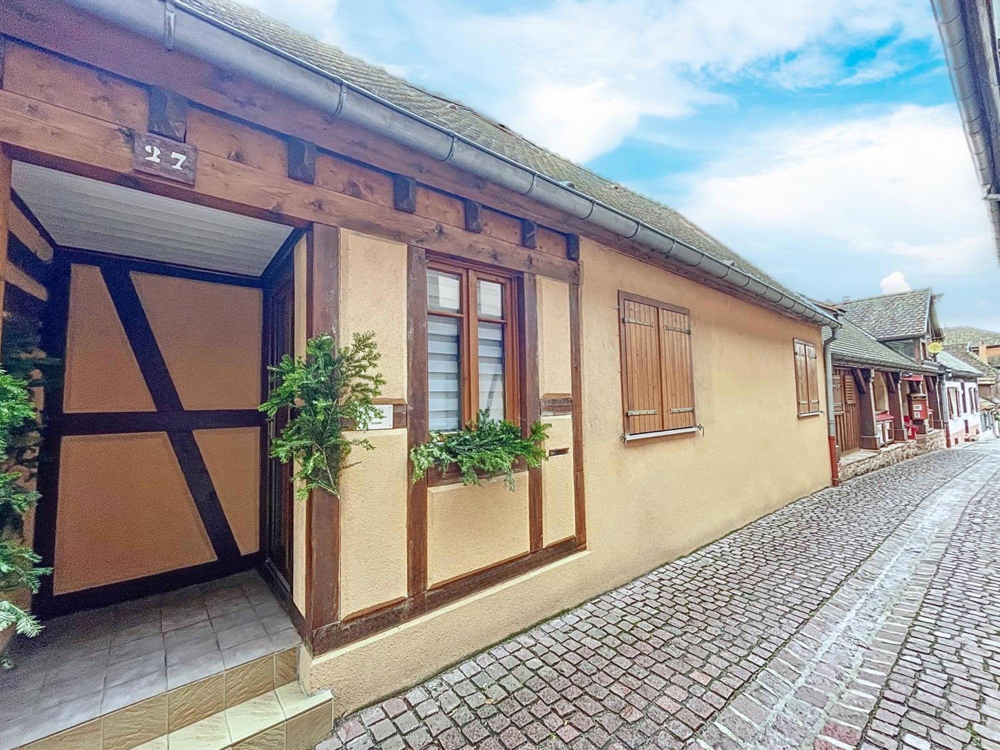 Aux Deux Tours Apartment Риквир Екстериор снимка